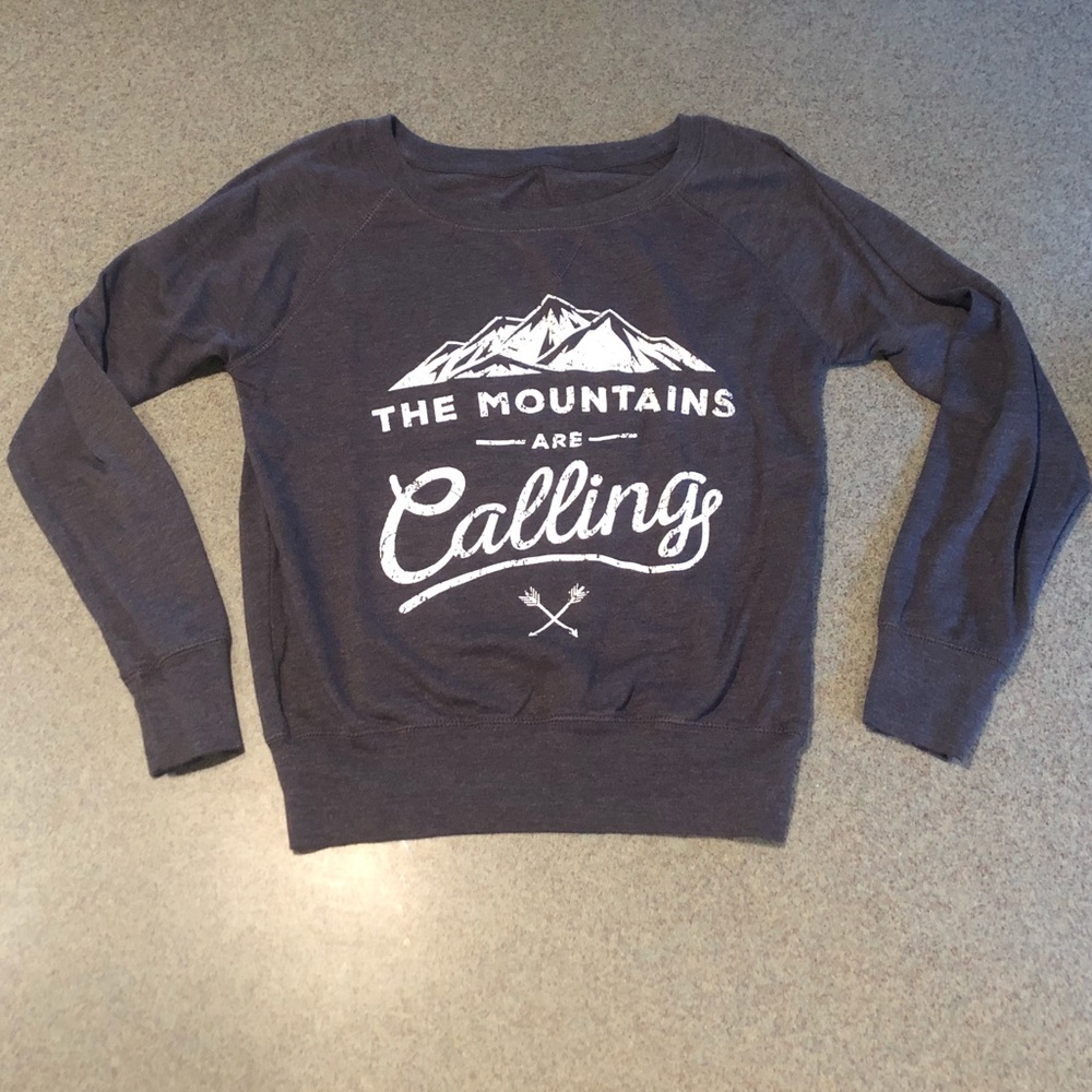 Pullover Mountains Sweatshirt
